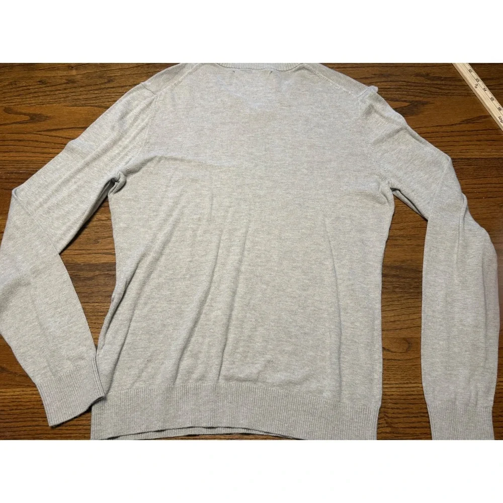 Abercrombie & Fitch Mens V-Neck Sweater M Beige Oatmeal Knit Moose Logo Long Slv
